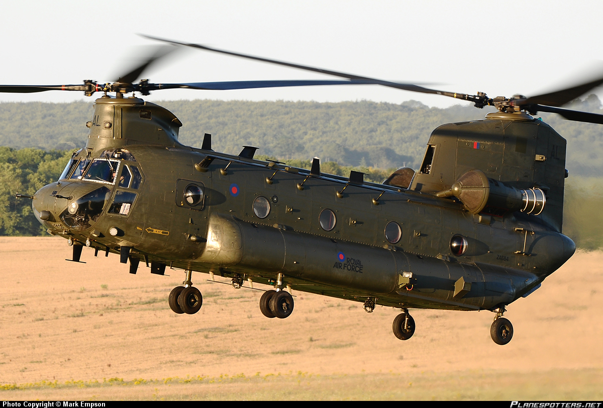 HQ Boeing CH-47 Chinook Wallpapers | File 874.41Kb