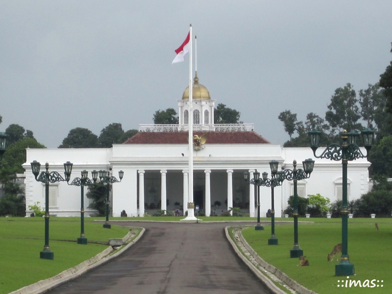 Amazing Bogor Palace Pictures & Backgrounds