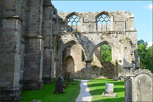 Images of Bolton Priory | 494x329