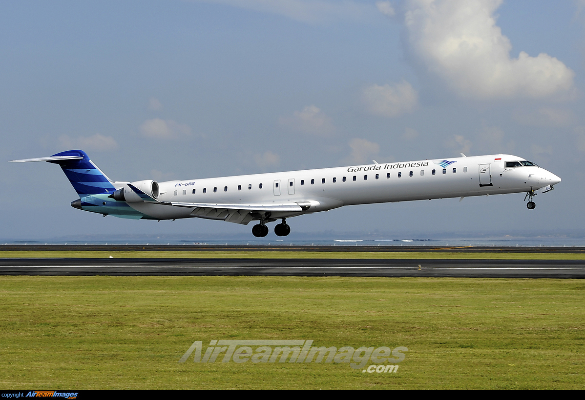 Bombardier CRJ1000 High Quality Background on Wallpapers Vista