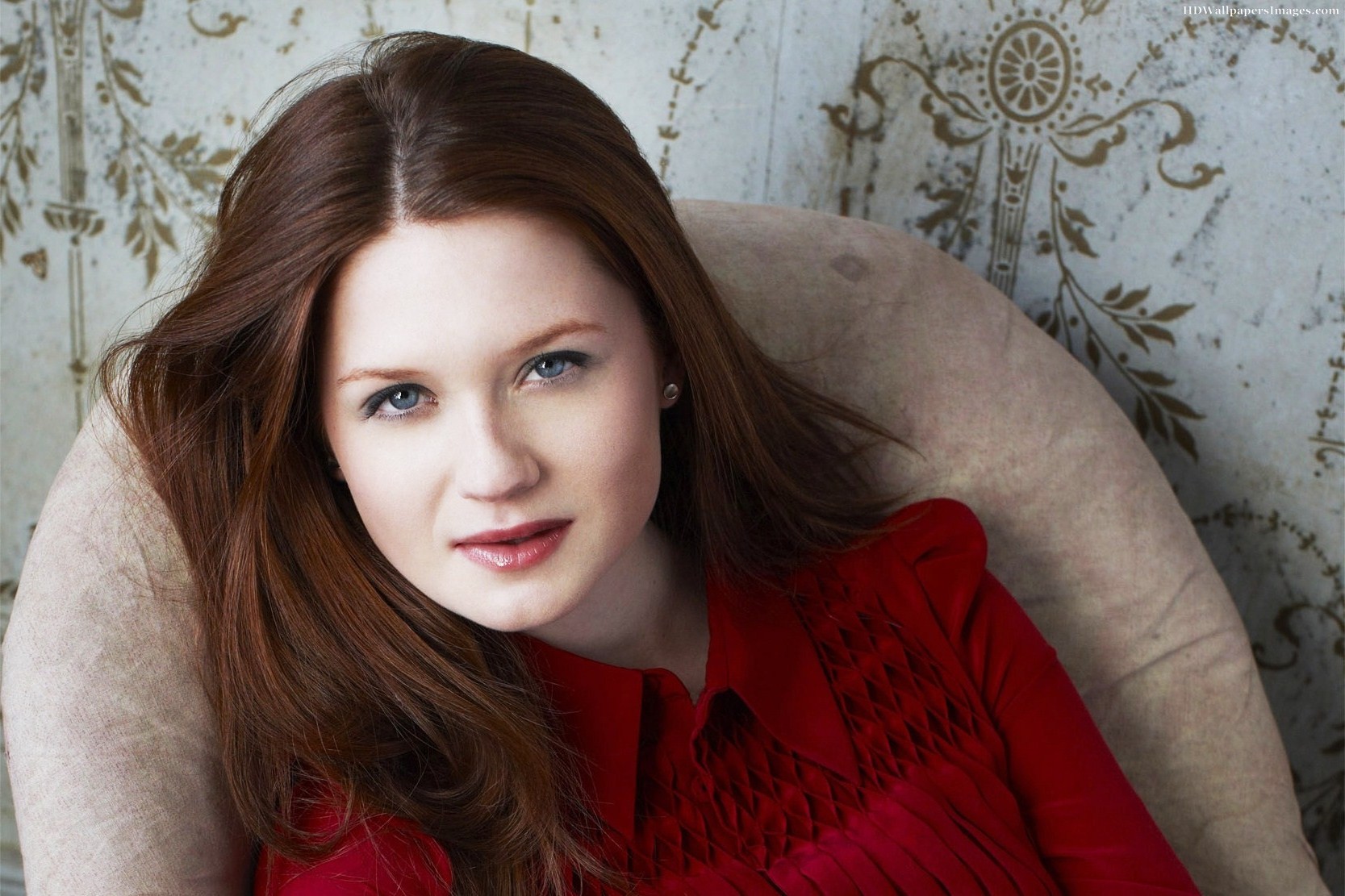 Bonnie Wright Backgrounds on Wallpapers Vista