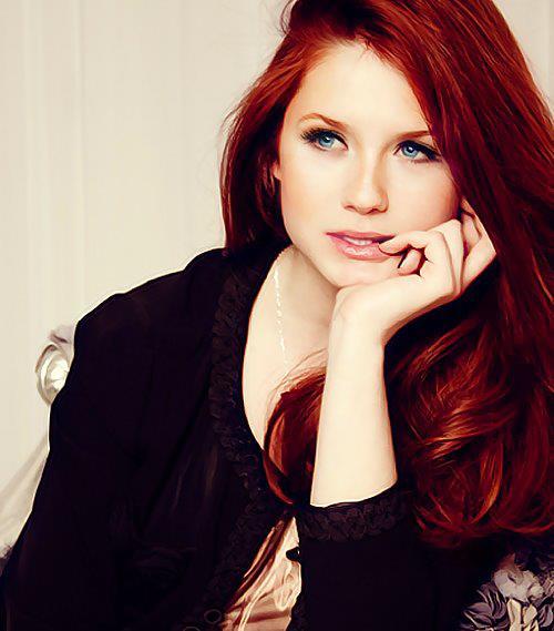 HQ Bonnie Wright Wallpapers | File 38.47Kb