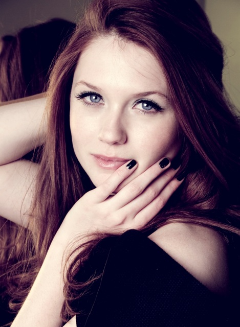 Nice wallpapers Bonnie Wright 469x640px