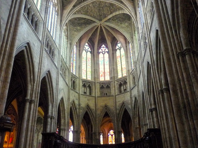 Images of Bordeaux Cathedral | 640x480