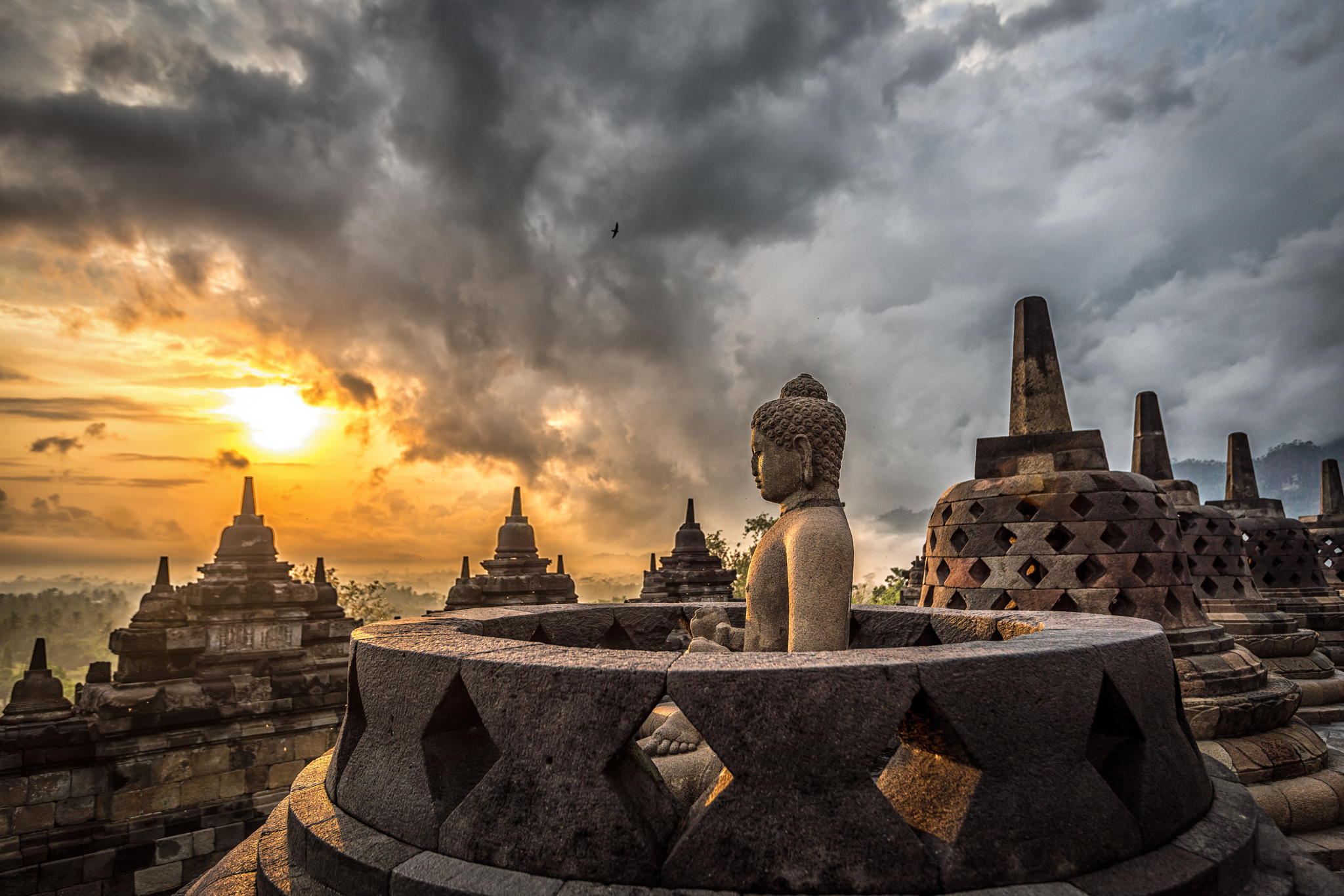 Amazing Borobudur Pictures & Backgrounds