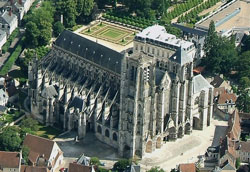 Nice Images Collection: Bourges Cathedral Desktop Wallpapers