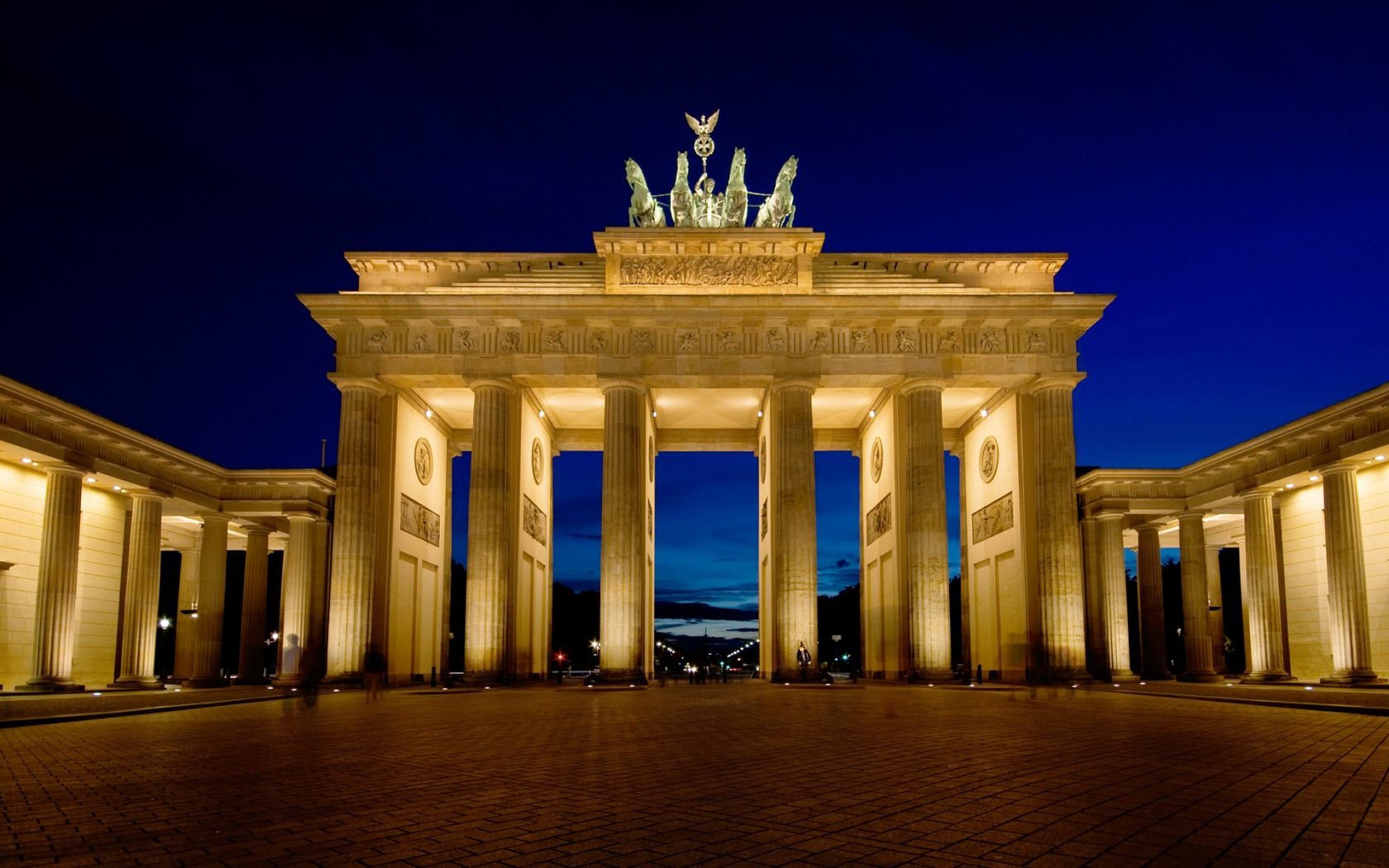 High Resolution Wallpaper | Brandenburg Gate 1680x1050 px