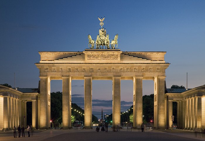 Brandenburg Gate Backgrounds, Compatible - PC, Mobile, Gadgets| 700x481 px