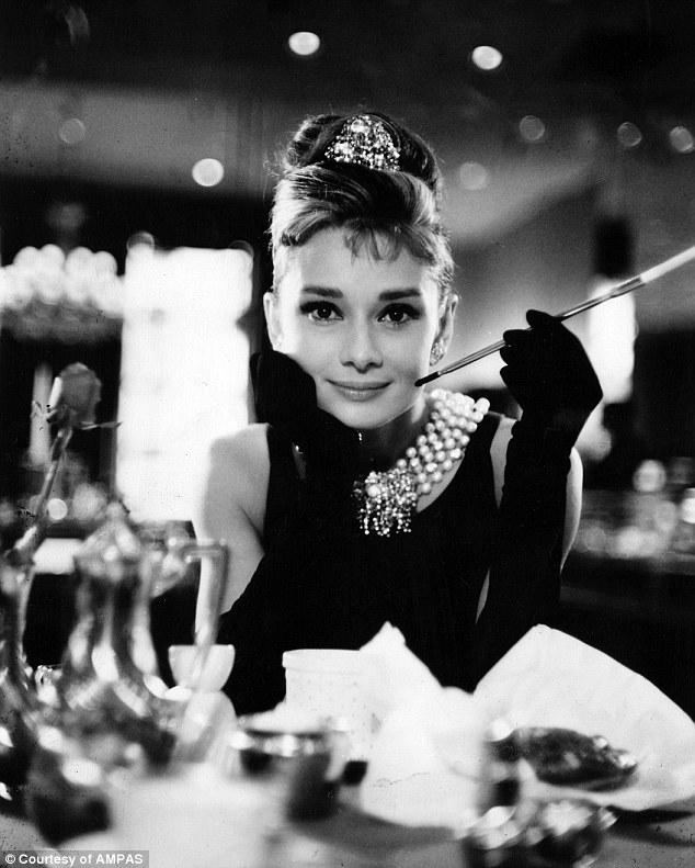 Breakfast At Tiffany's High Quality Background on Wallpapers Vista