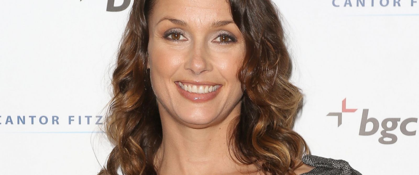 Amazing Bridget Moynahan Pictures & Backgrounds