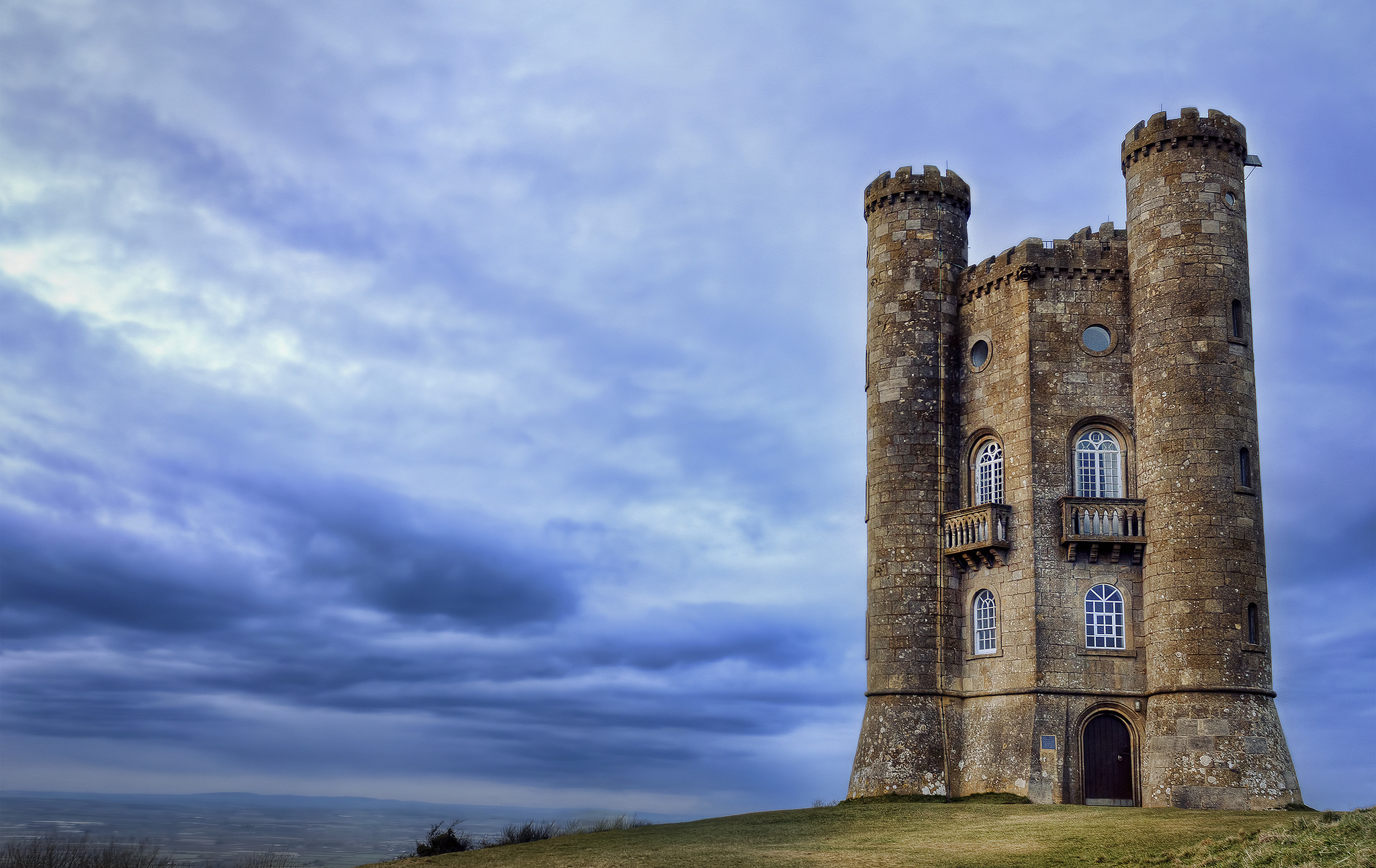 Nice Images Collection: Broadway Tower, Worcestershire Desktop Wallpapers
