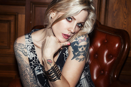 454x302 > Brody Dalle Wallpapers