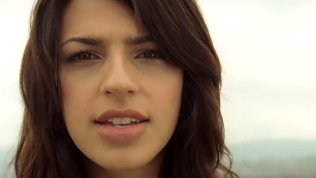 HQ Brooke Fraser Wallpapers | File 17.55Kb