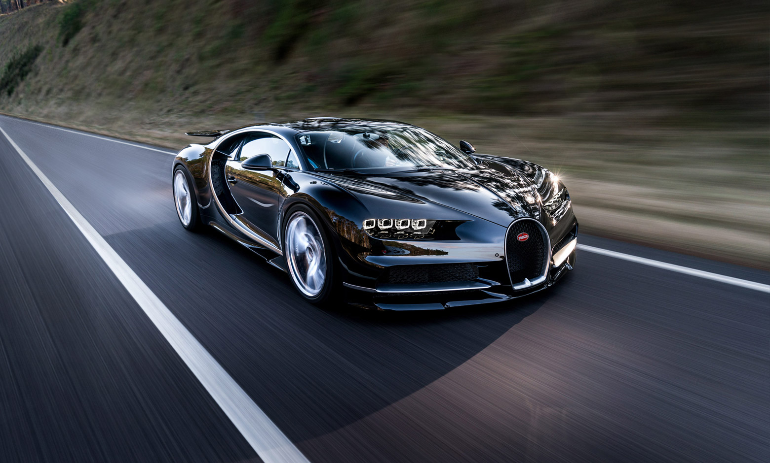 Images of Bugatti Chiron | 1560x940