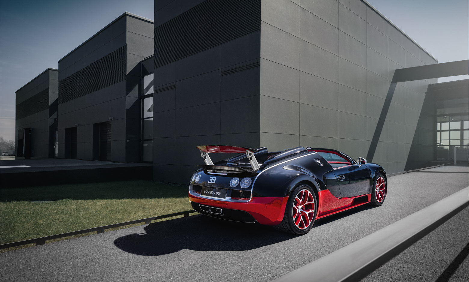 Amazing Bugatti Veyron Grand Sport Vitesse Pictures & Backgrounds
