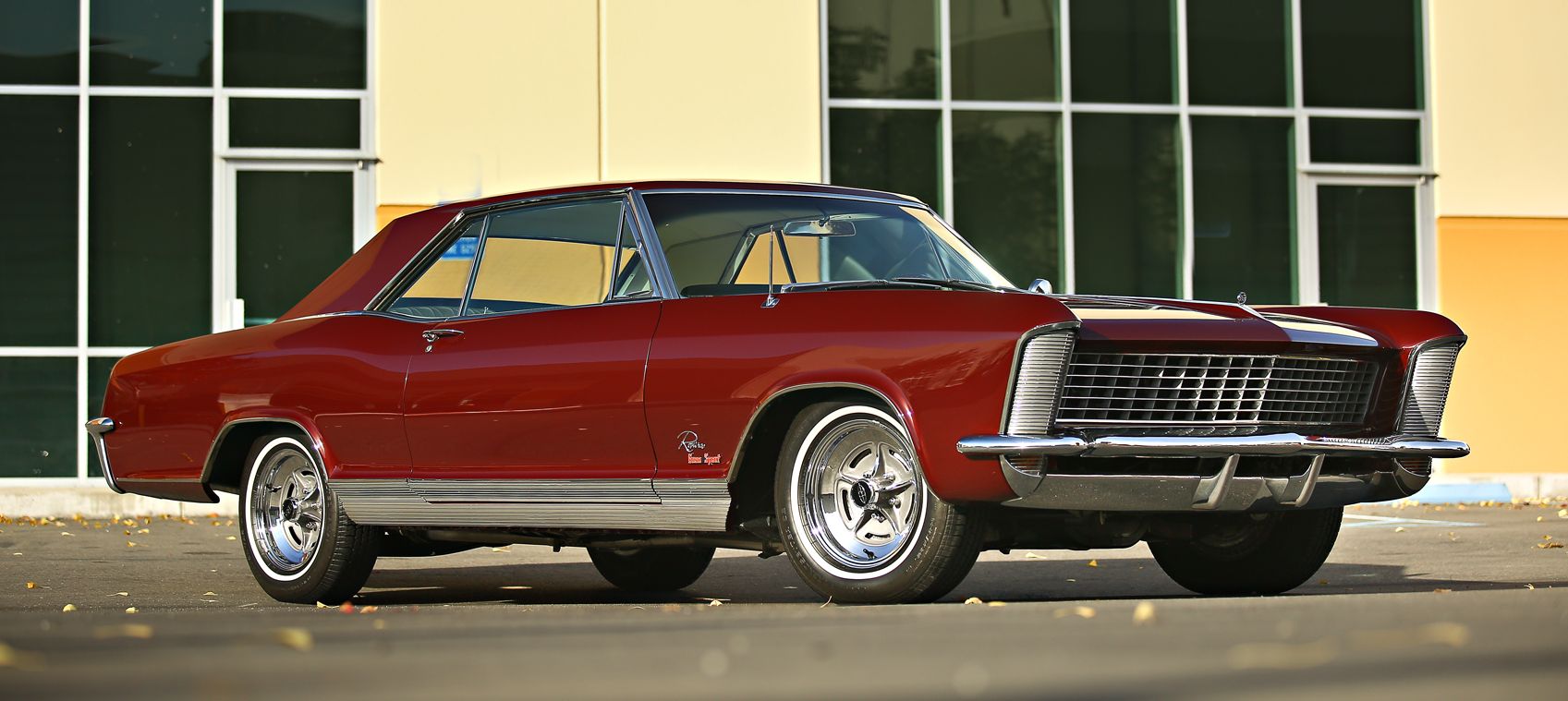 Nice Images Collection: Buick Riviera GS Desktop Wallpapers