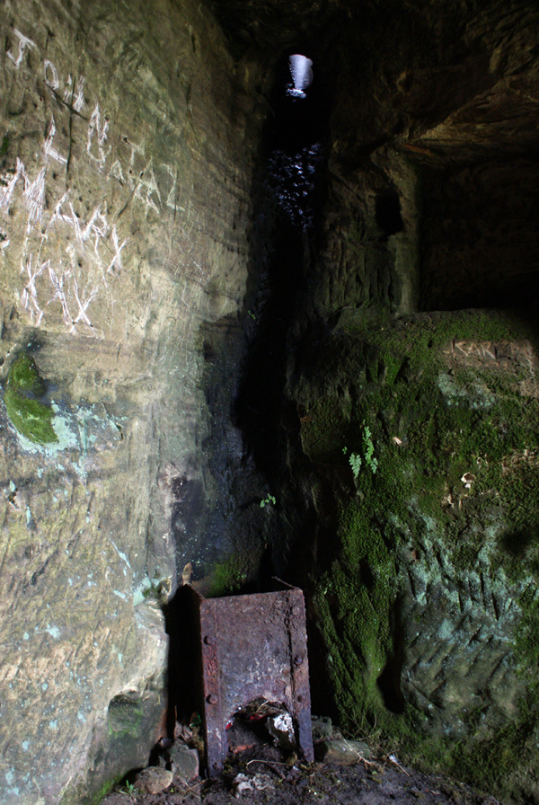 Images of Bunnet Stane | 600x896