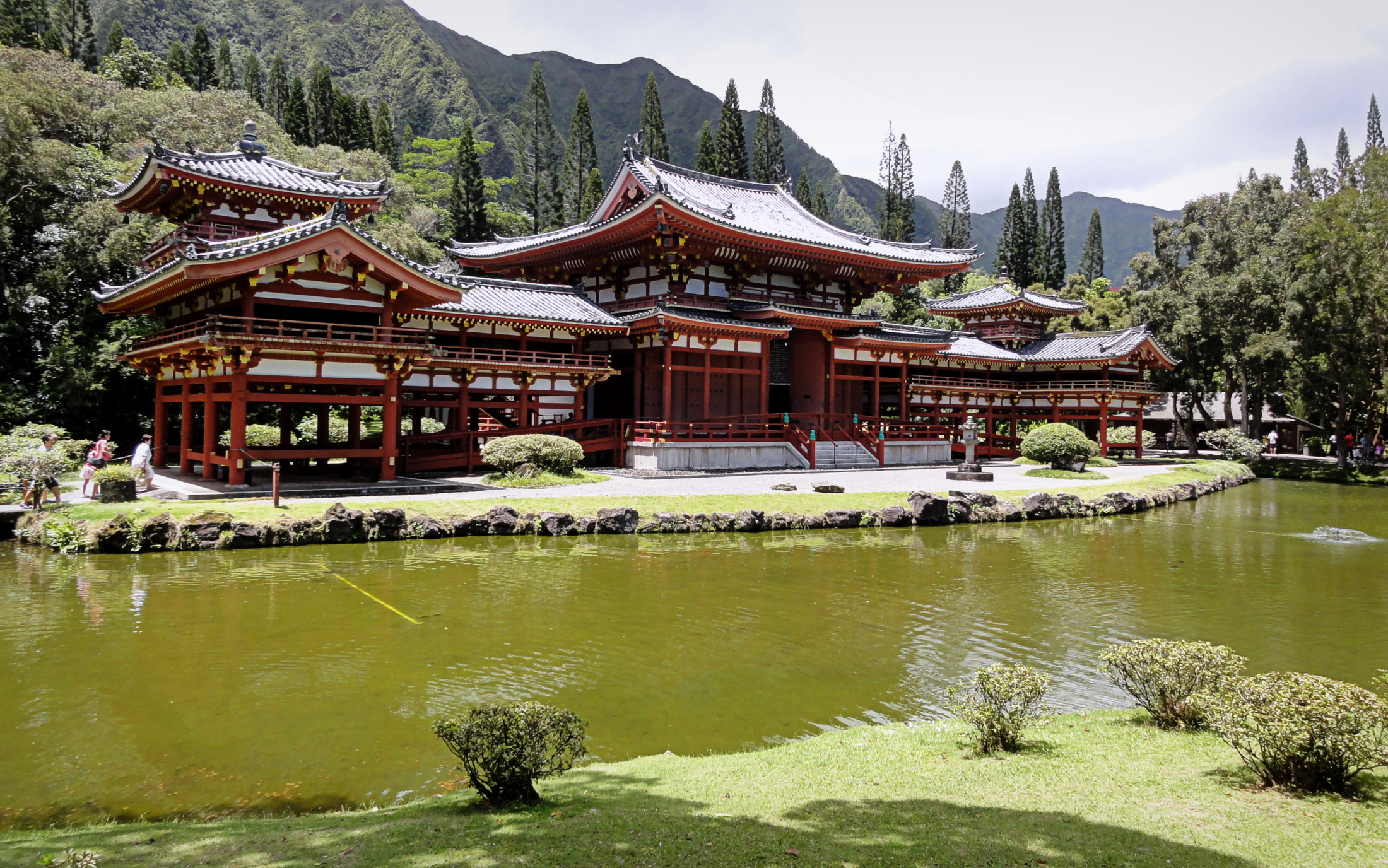Amazing Byodo-in Temple Pictures & Backgrounds