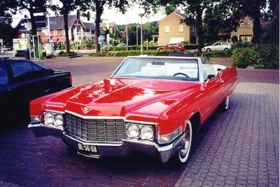 Cadillac Coupe DeVille #16