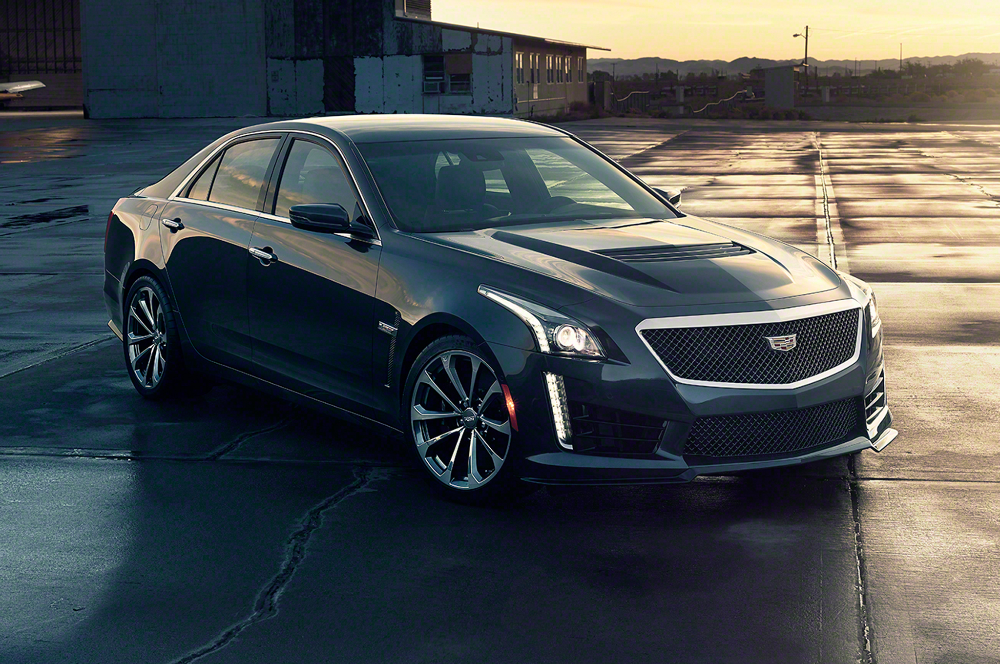 2017 Cadillac Cts V Sedan With Carbon Black Package Color Crystal White Tricoat Front Three Quarter Hd Wallpaper Peakpx