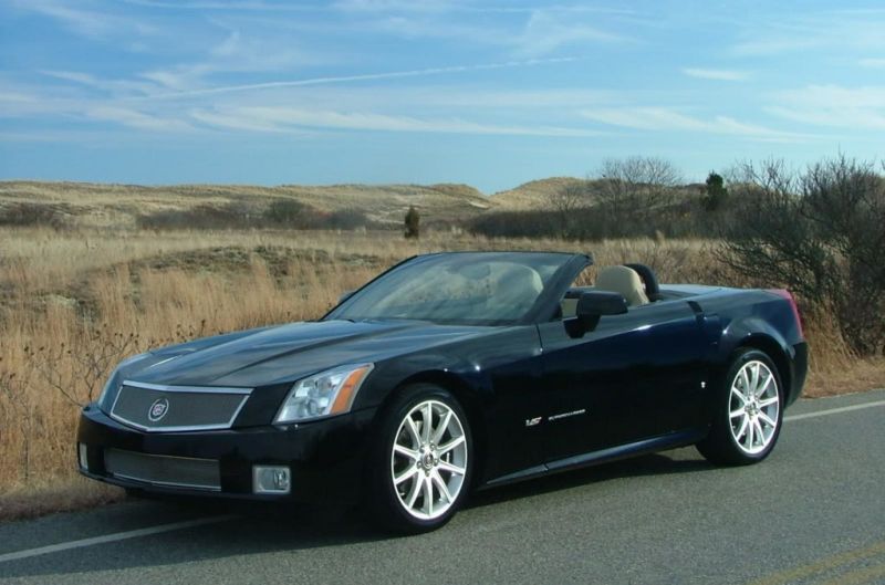 Amazing Cadillac XLR Pictures & Backgrounds
