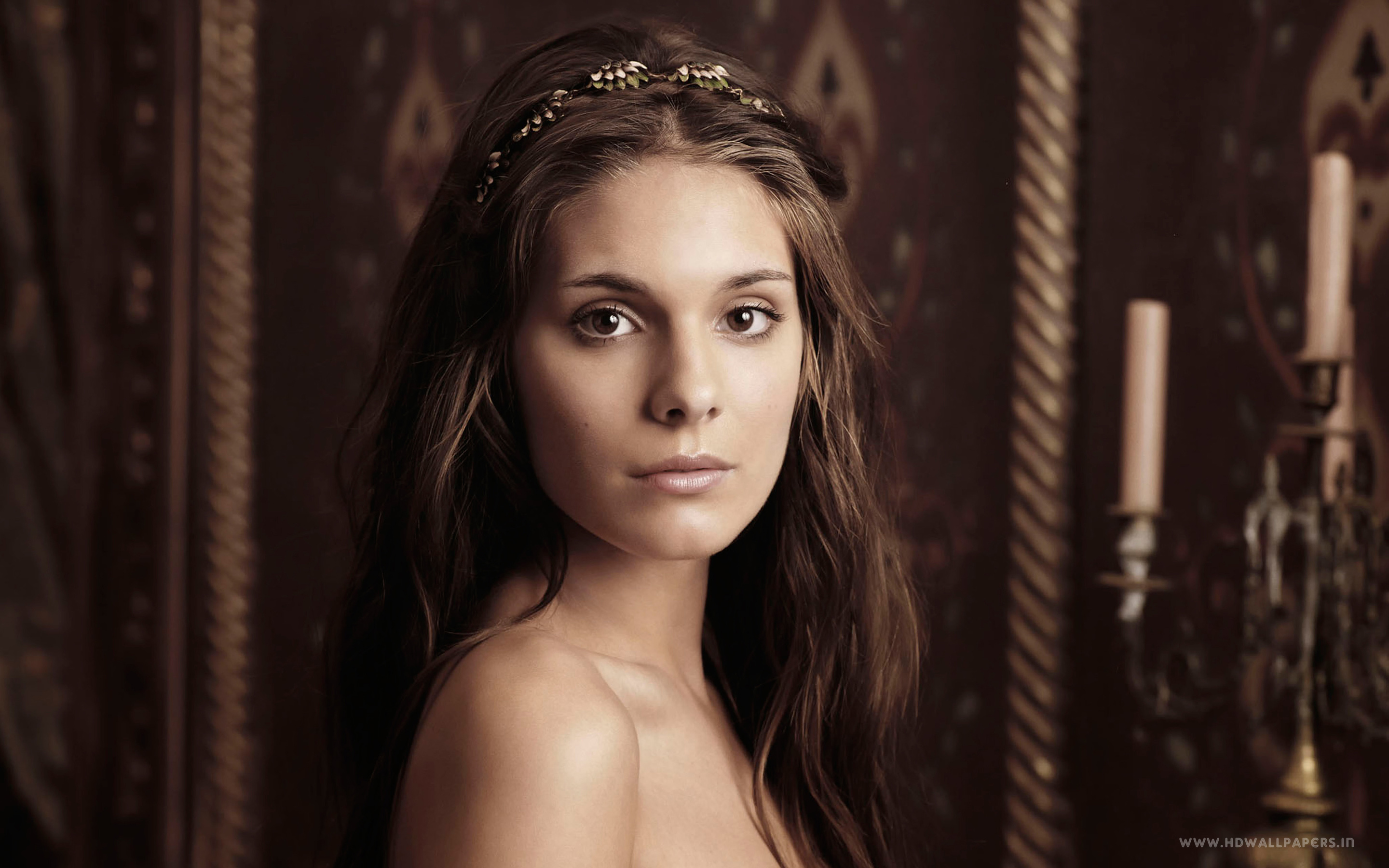 Images of Caitlin Stasey | 2880x1800