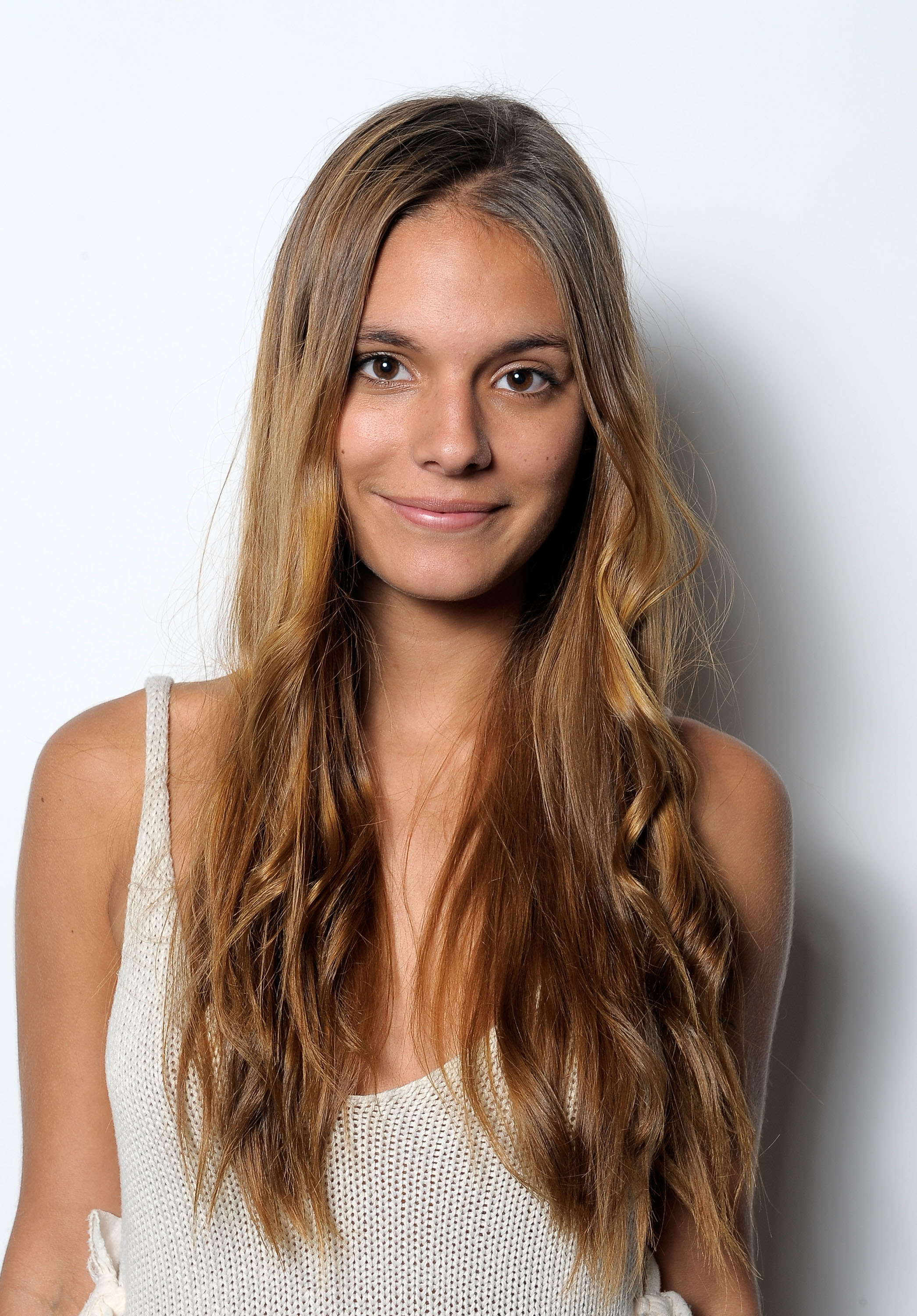 Images of Caitlin Stasey | 2091x3000