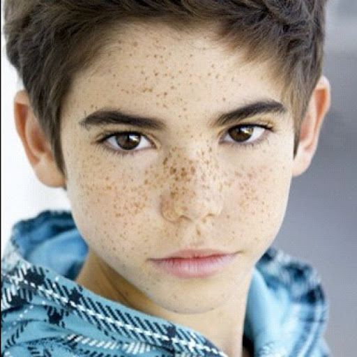 HD Quality Wallpaper | Collection: Celebrity, 512x512 Cameron Boyce