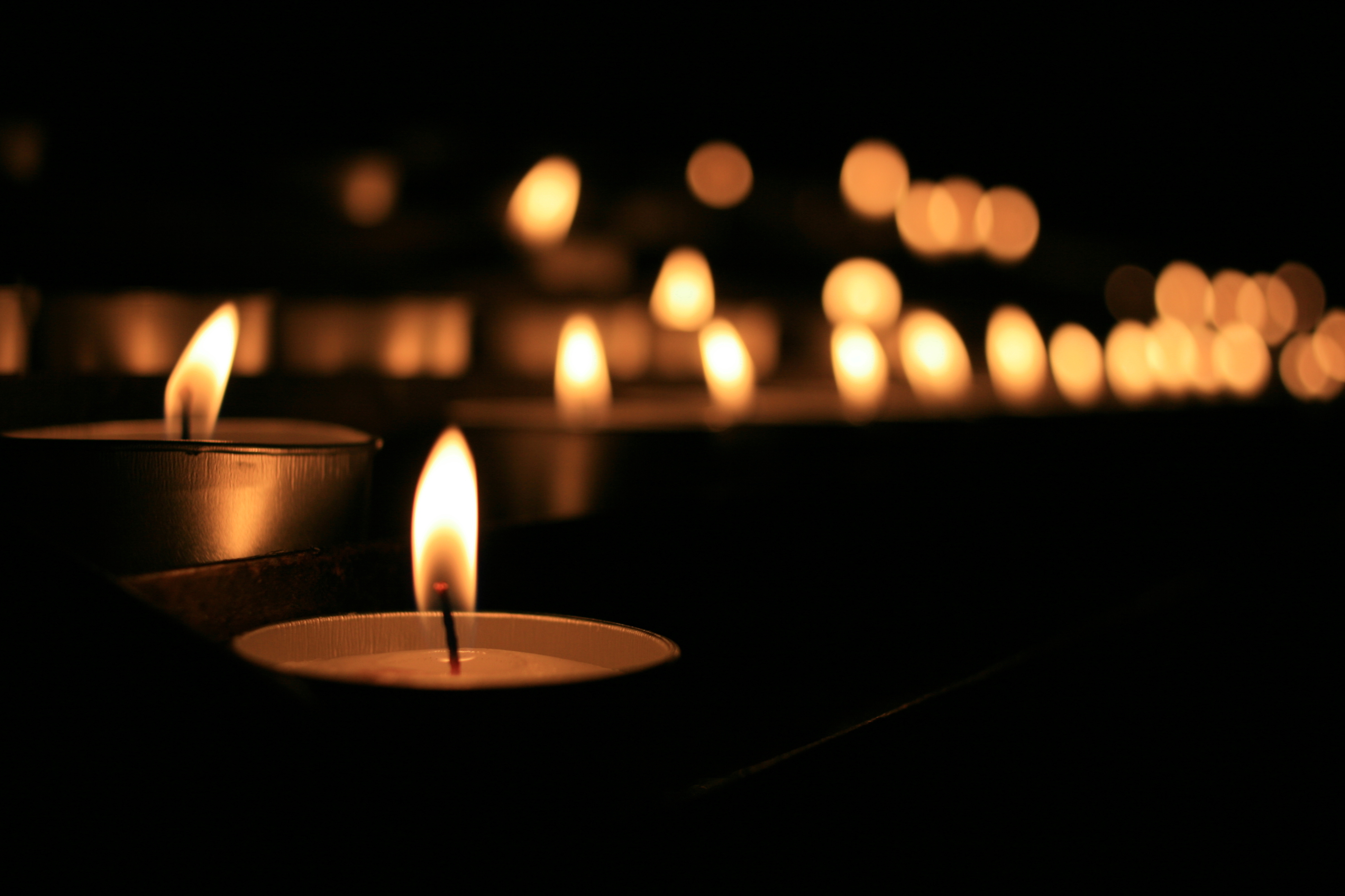 3888x2592 > Candle Wallpapers