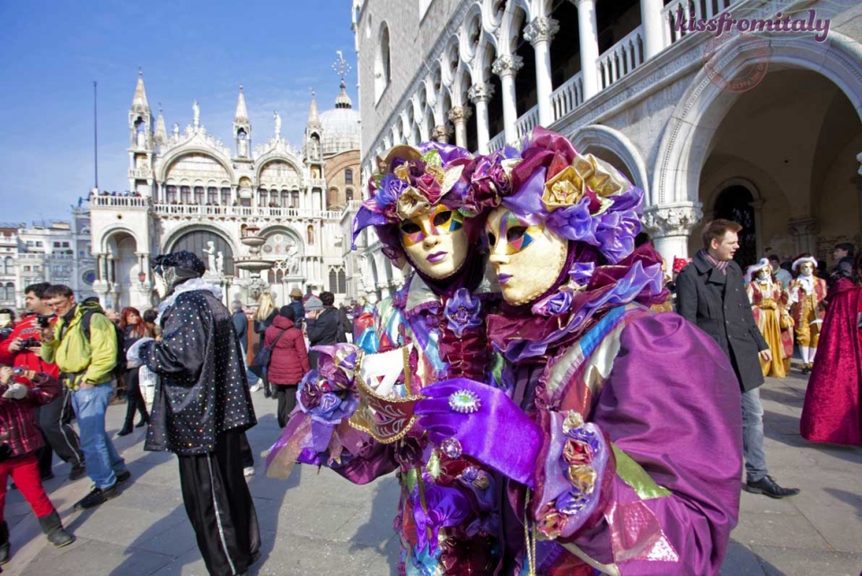 Nice Images Collection: Carnival Of Venice Desktop Wallpapers