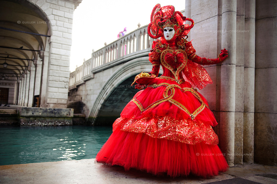 High Resolution Wallpaper | Carnival Of Venice 900x599 px