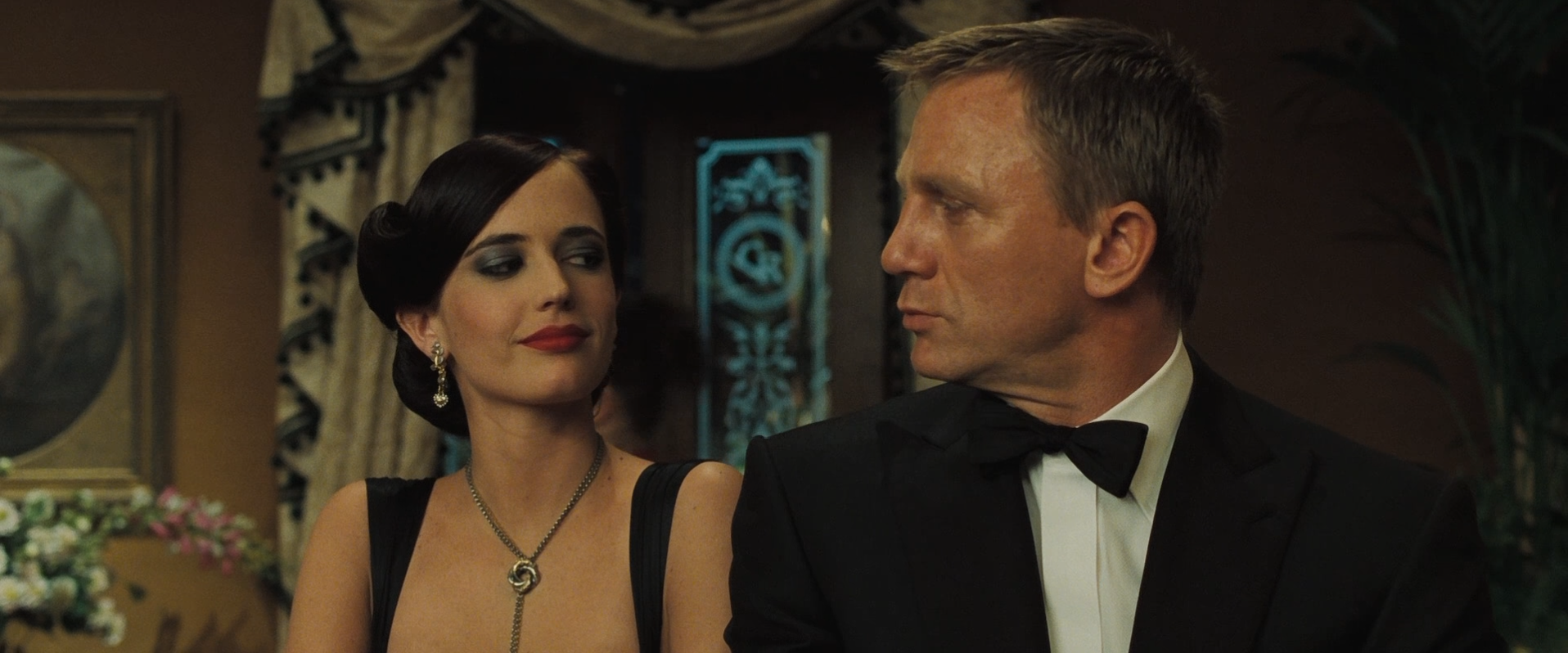 1916x798 > Casino Royale Wallpapers