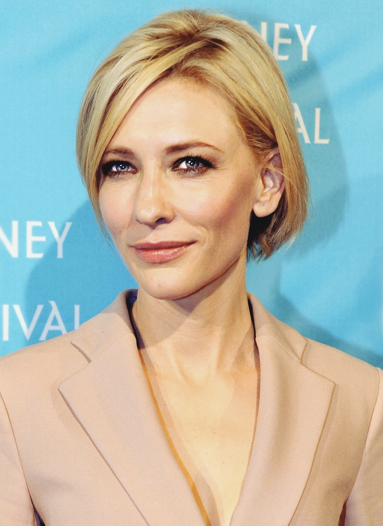Amazing Cate Blanchett Pictures & Backgrounds