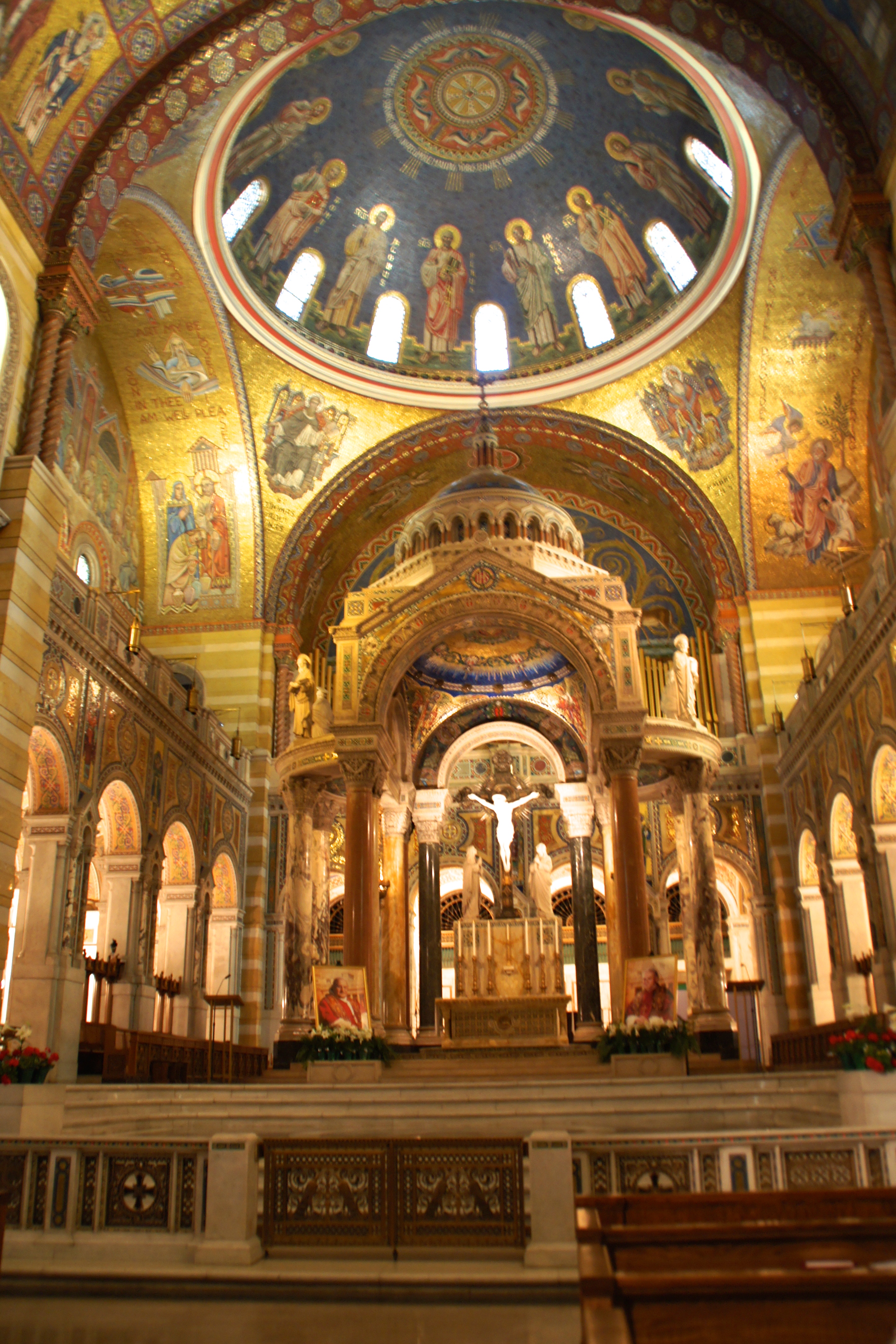 HQ Cathedral Basilica Of Saint Louis Wallpapers | File 3697.14Kb