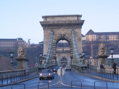 Amazing The Chain Bridge Pictures & Backgrounds