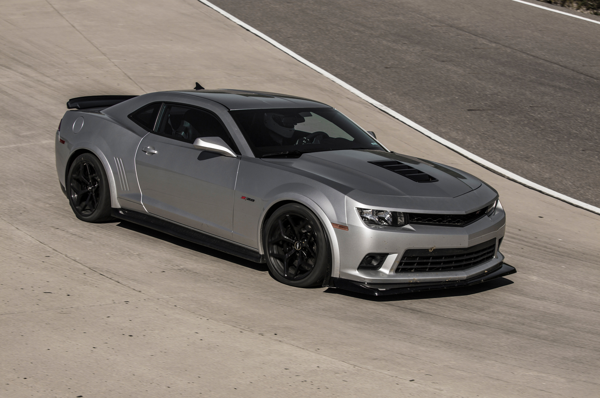 HD Quality Wallpaper | Collection: Vehicles, 2048x1360 Chevrolet Camaro Z28