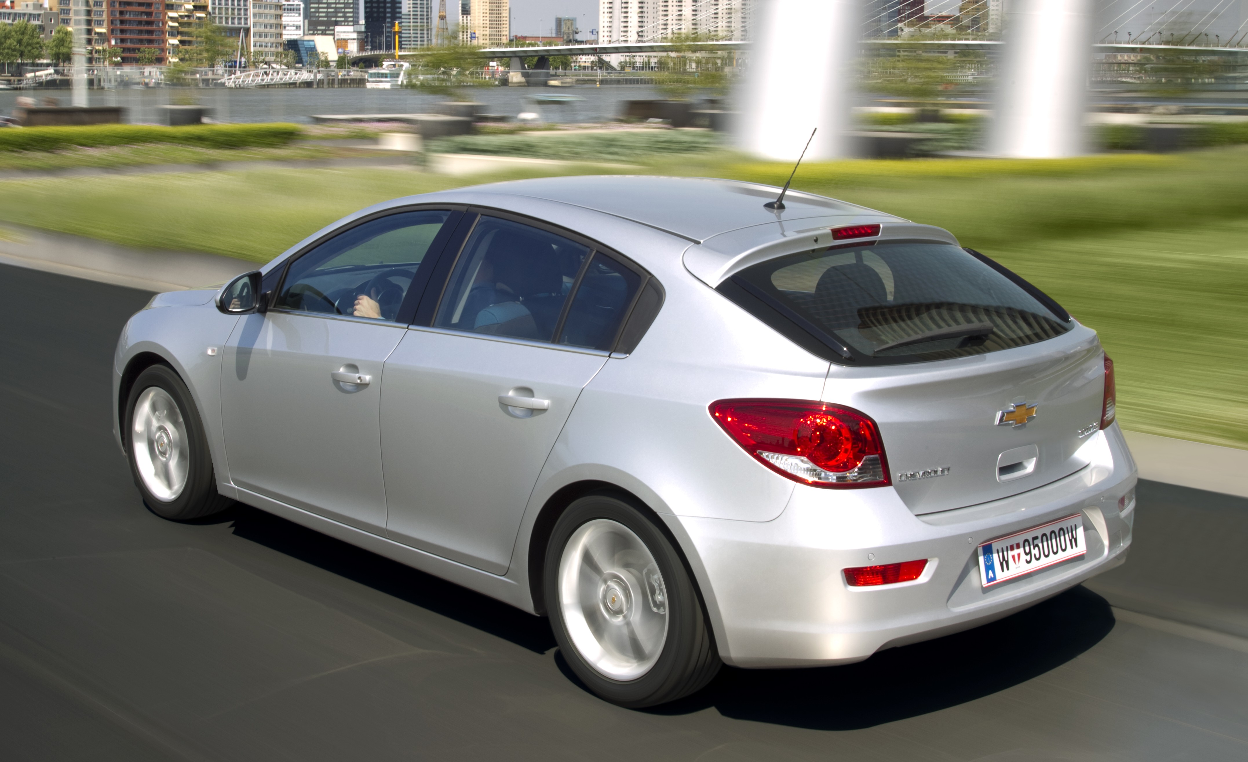 Chevrolet Cruze High Quality Background on Wallpapers Vista