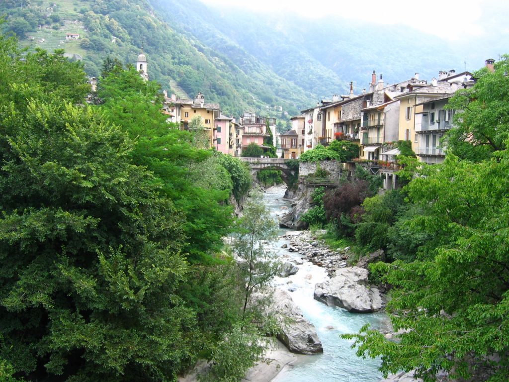 Chiavenna Backgrounds on Wallpapers Vista