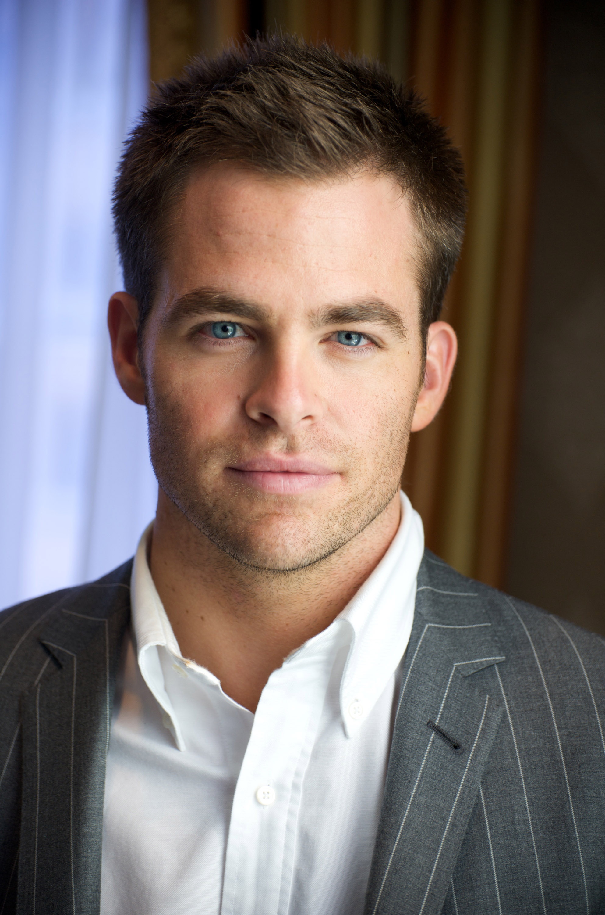 HD Quality Wallpaper | Collection: Celebrity, 1986x3000 Chris Pine