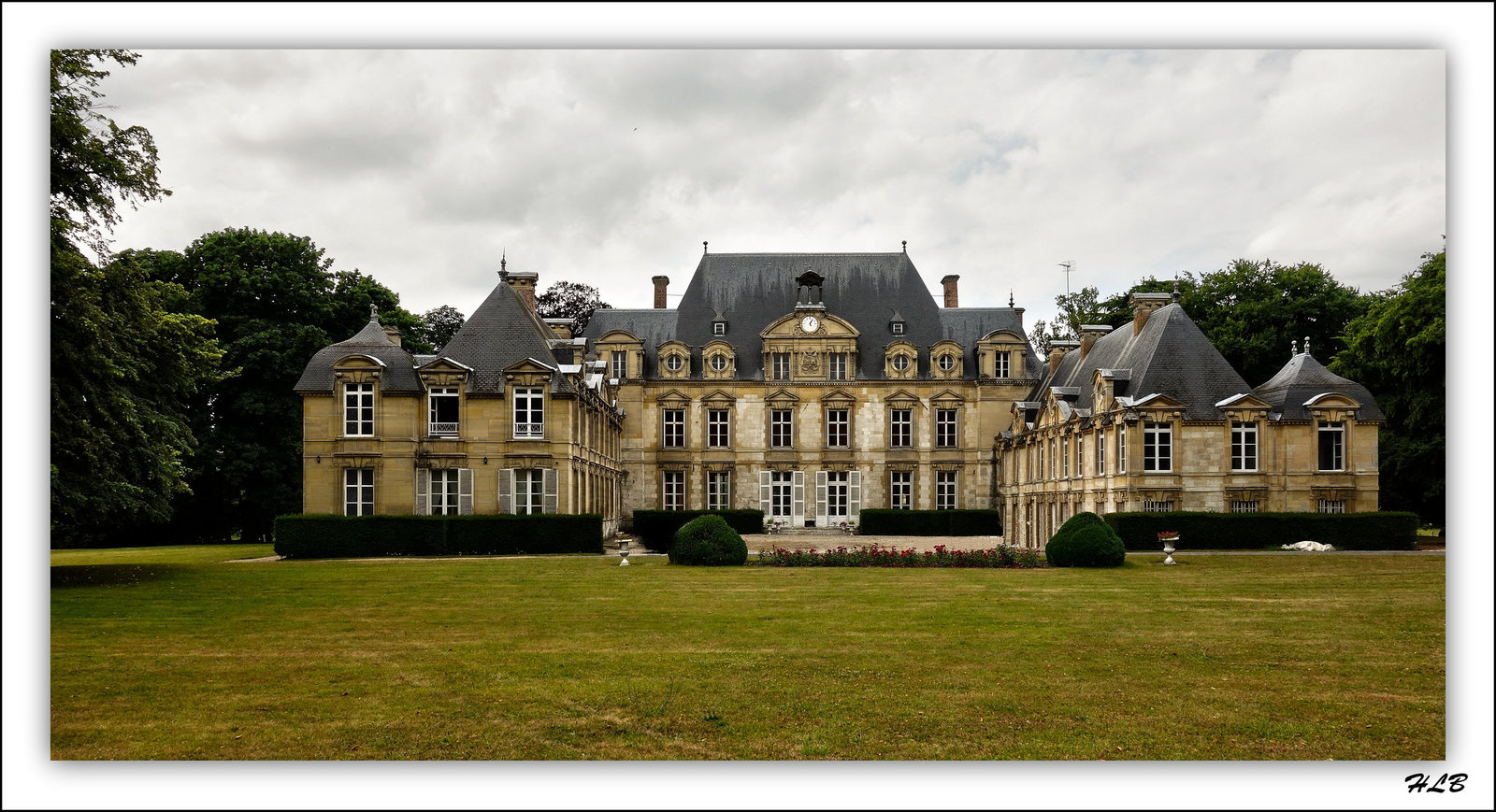 Amazing Château De La Rivière-Bourdet Pictures & Backgrounds