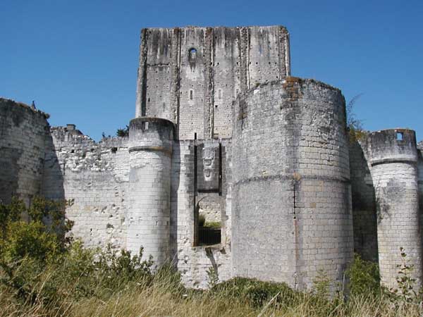 Château De Loches Backgrounds on Wallpapers Vista