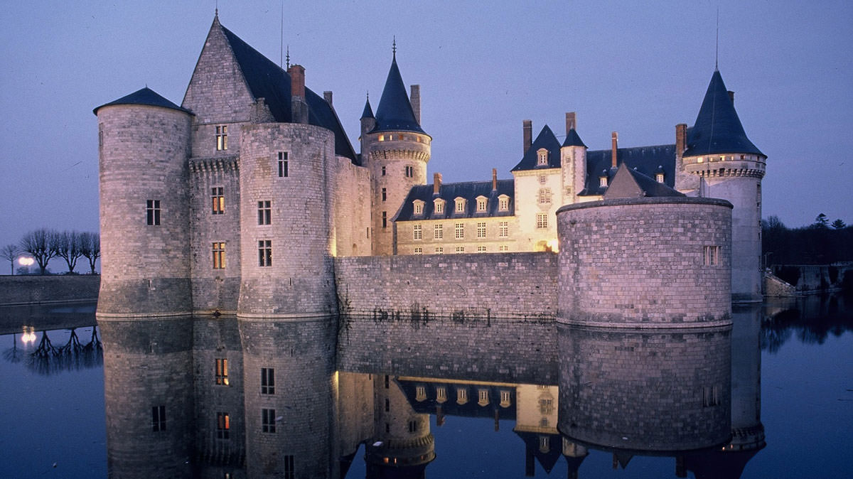 Château De Sully-sur-Loire High Quality Background on Wallpapers Vista