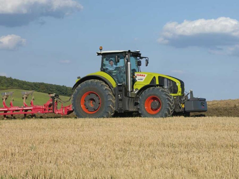 Amazing Claas Axion Tractor Pictures & Backgrounds