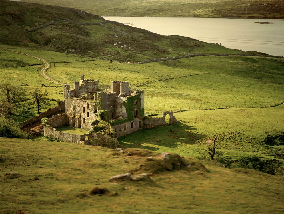 Clifden Castle Backgrounds on Wallpapers Vista