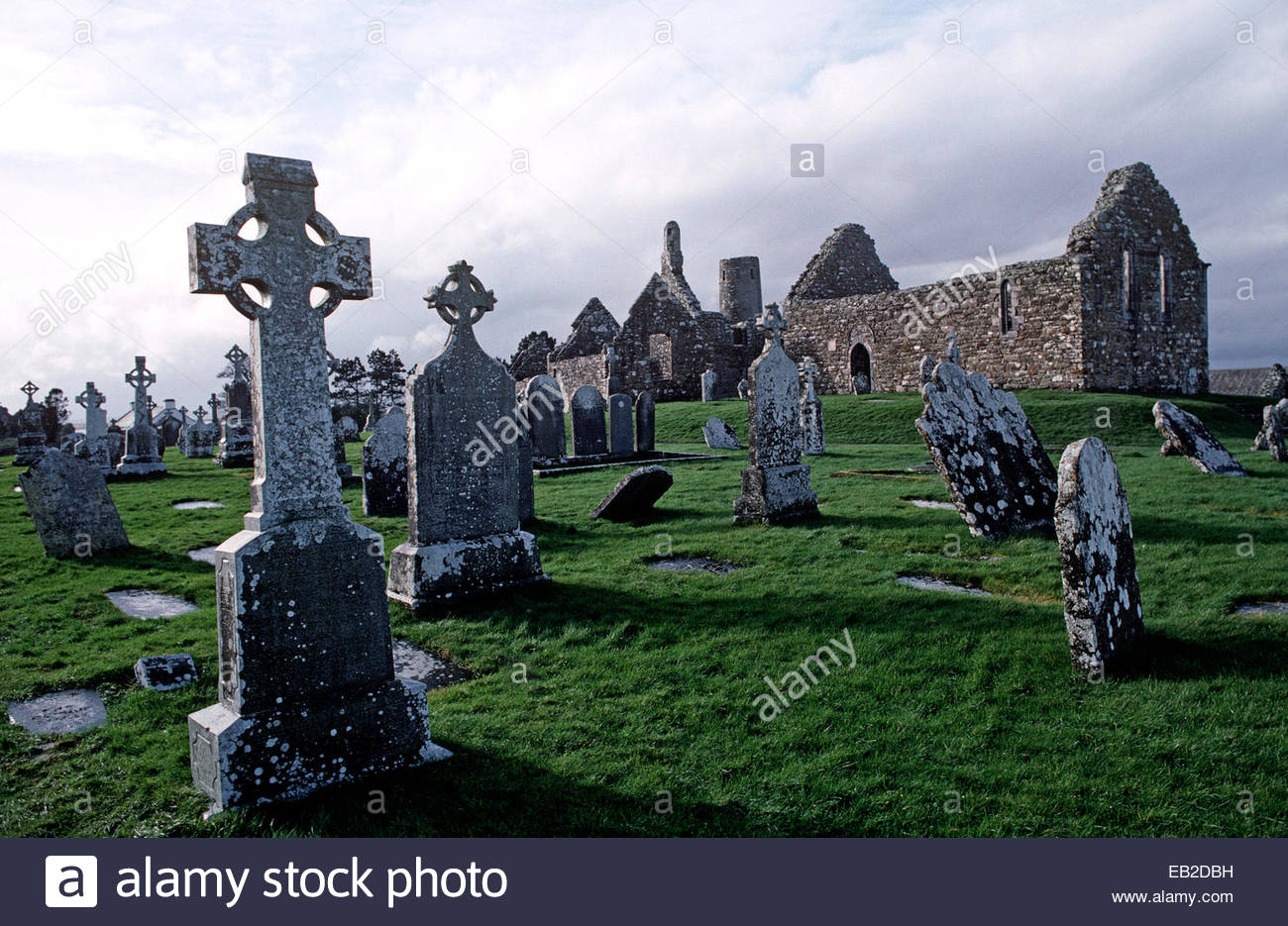 HD Quality Wallpaper | Collection: Religious, 1300x935 Clonmacnoise Monastery