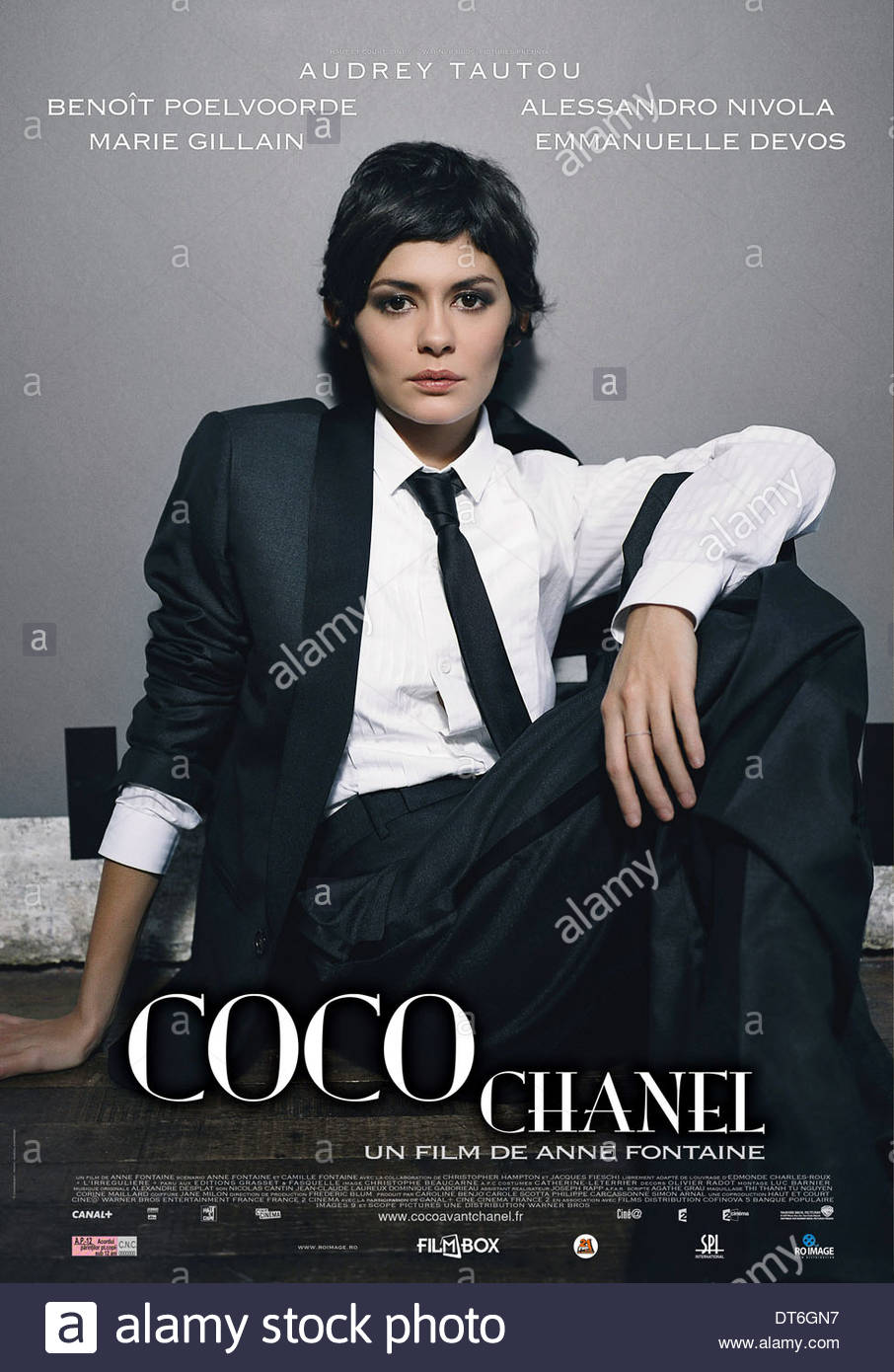 Coco Before Chanel Backgrounds, Compatible - PC, Mobile, Gadgets| 906x1390 px