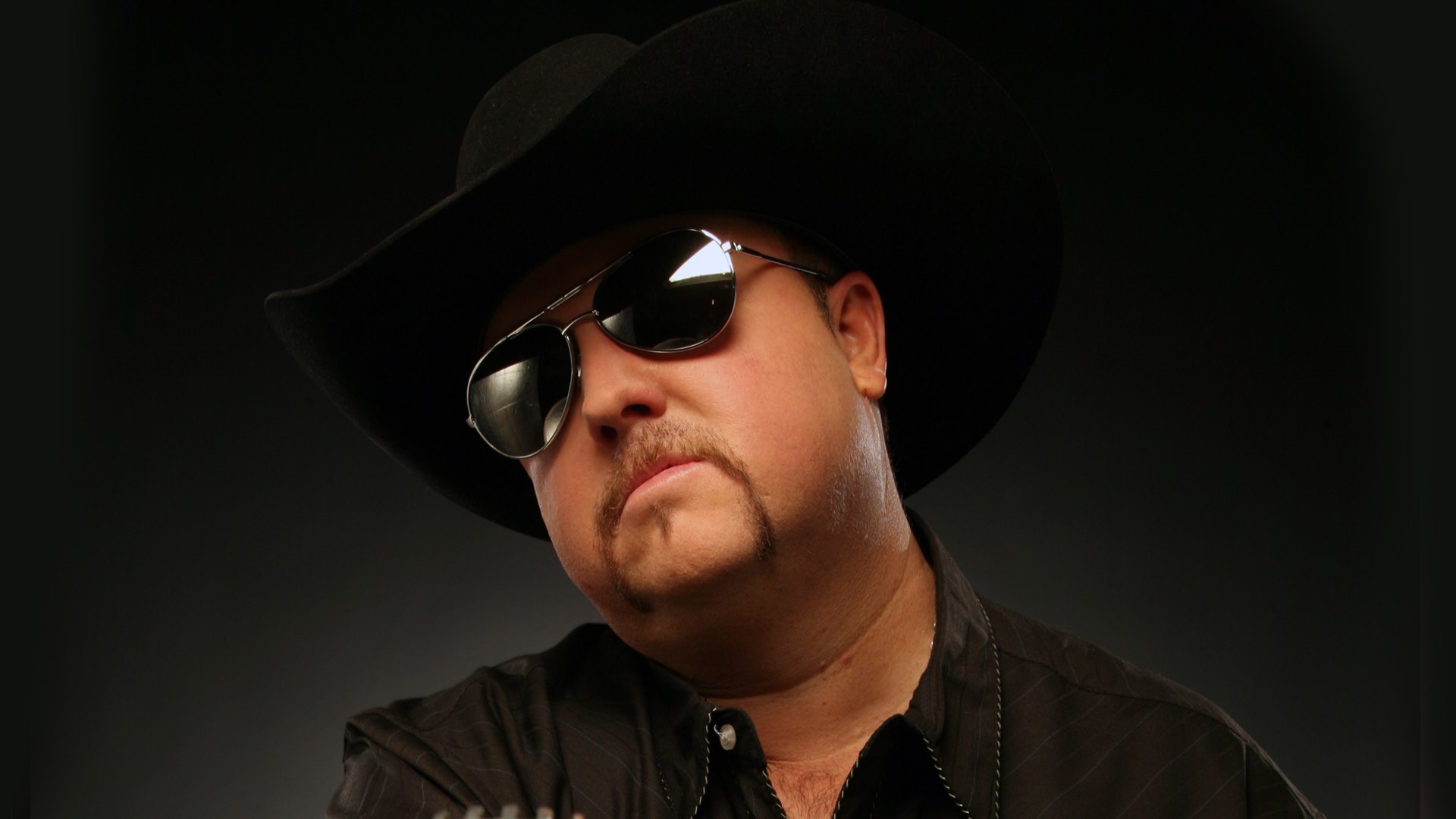 Nice Images Collection: Colt Ford Desktop Wallpapers