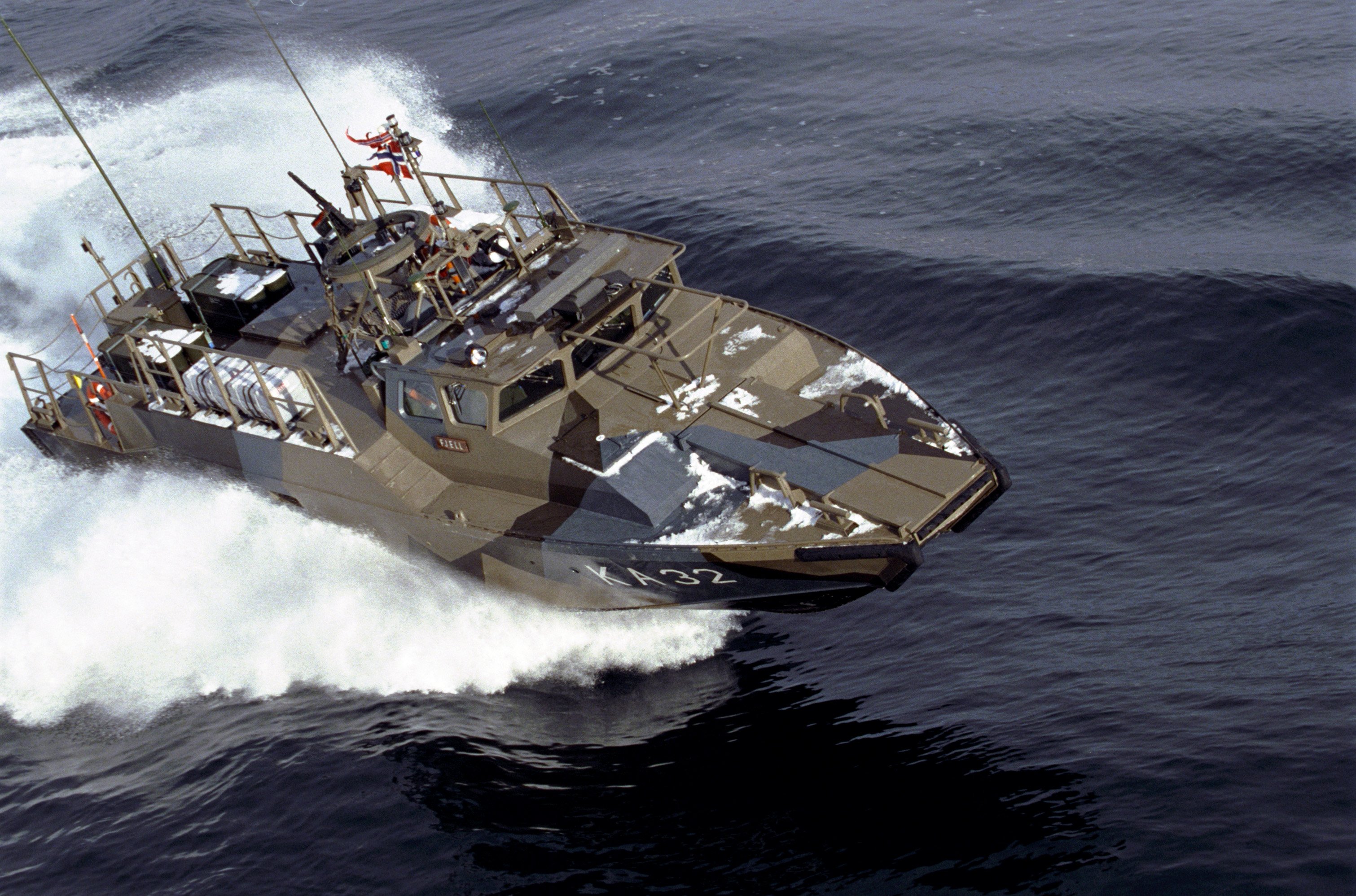 Combat Boat 90 Backgrounds on Wallpapers Vista