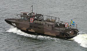 300x175 > Combat Boat 90 Wallpapers
