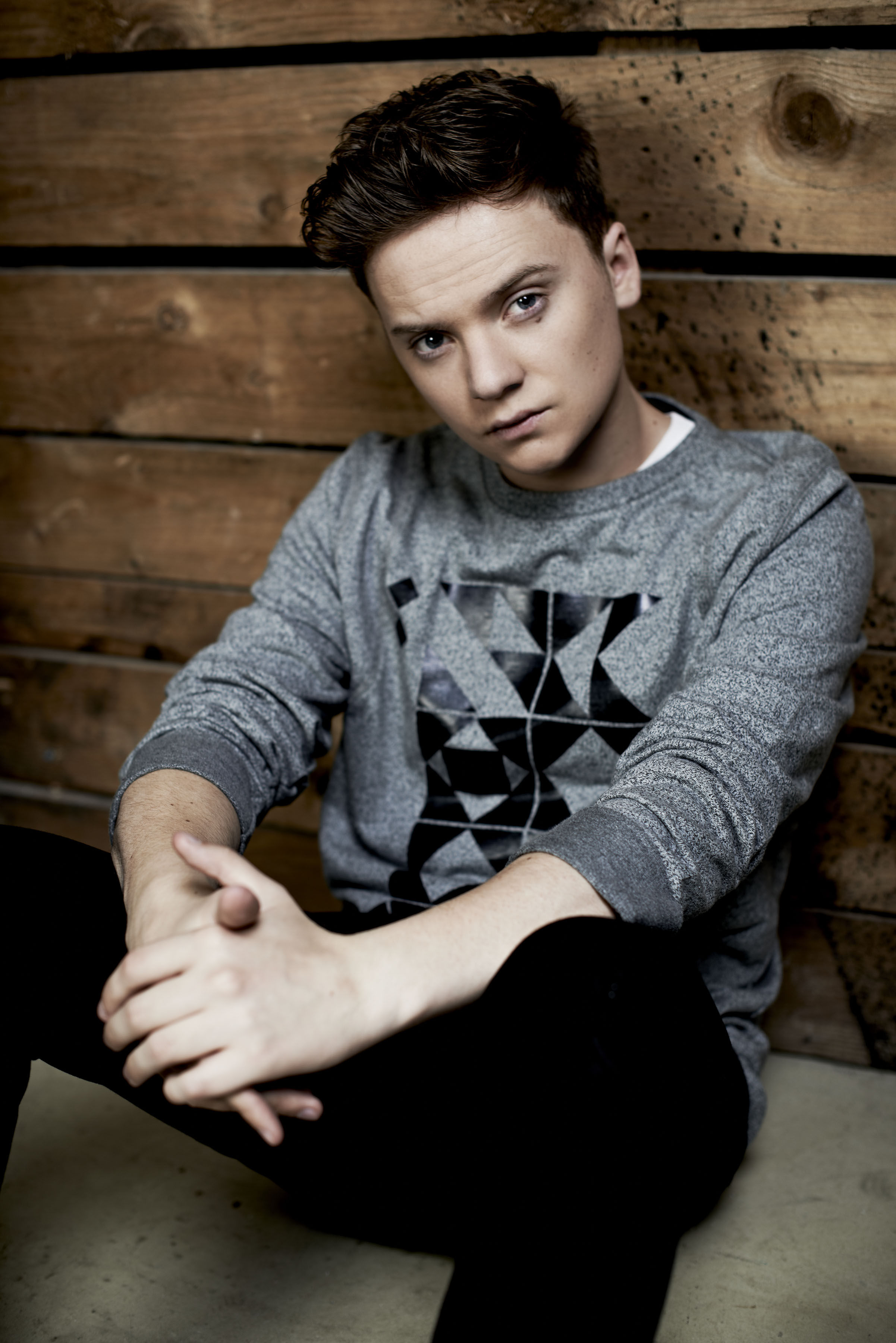 2403x3600 > Conor Maynard Wallpapers